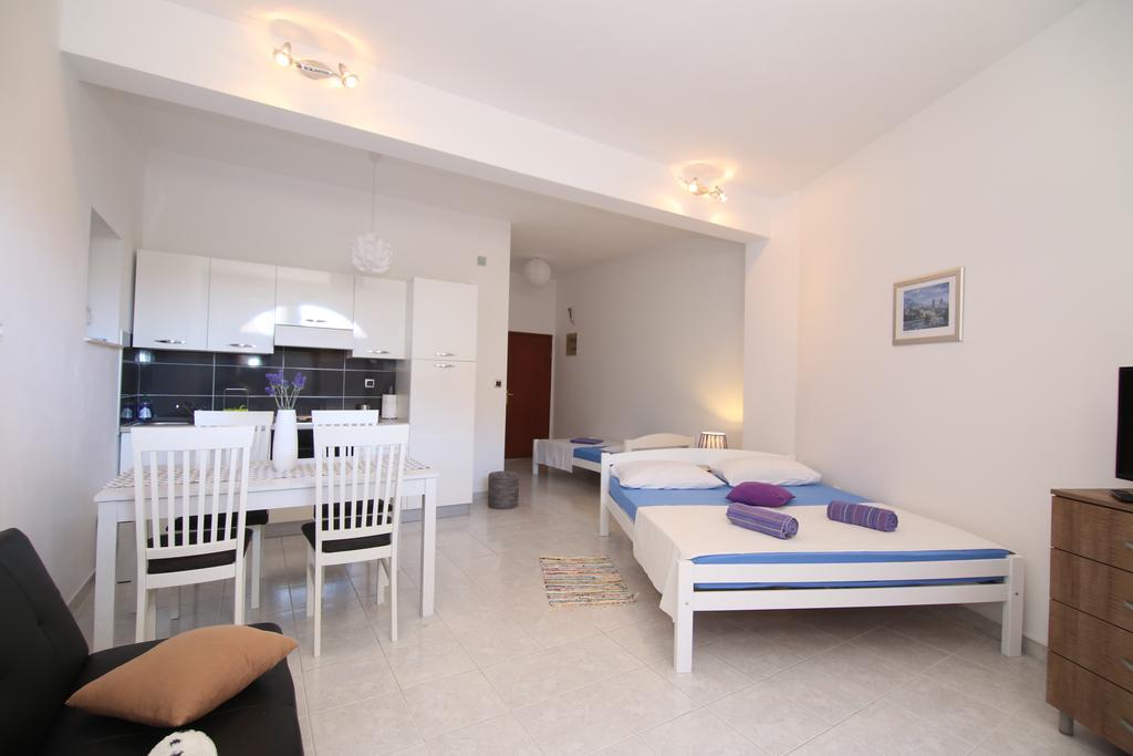 טרוגיר Apartments Kristo מראה חיצוני תמונה